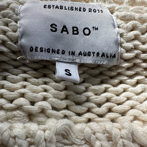 Sabo Cream Chunky Knit Pom Pom Sweater Poncho Oversized Small Boho Cozy - Picture 6 of 10